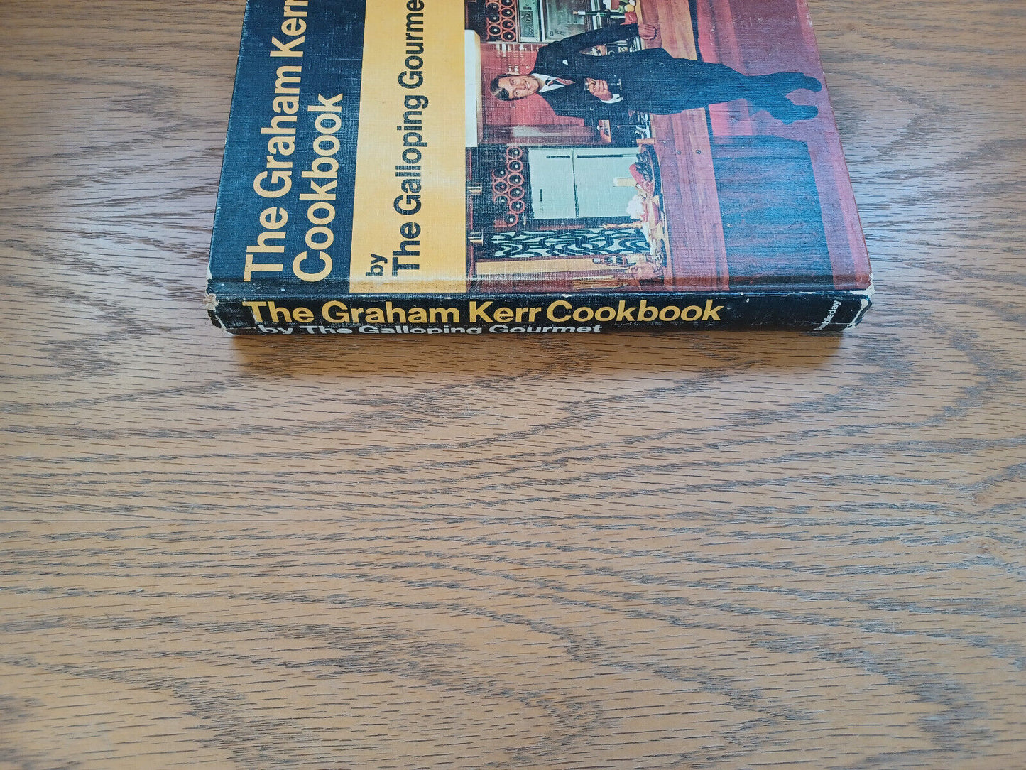 The Graham Kerr Cookbook By The Galloping Former 1969