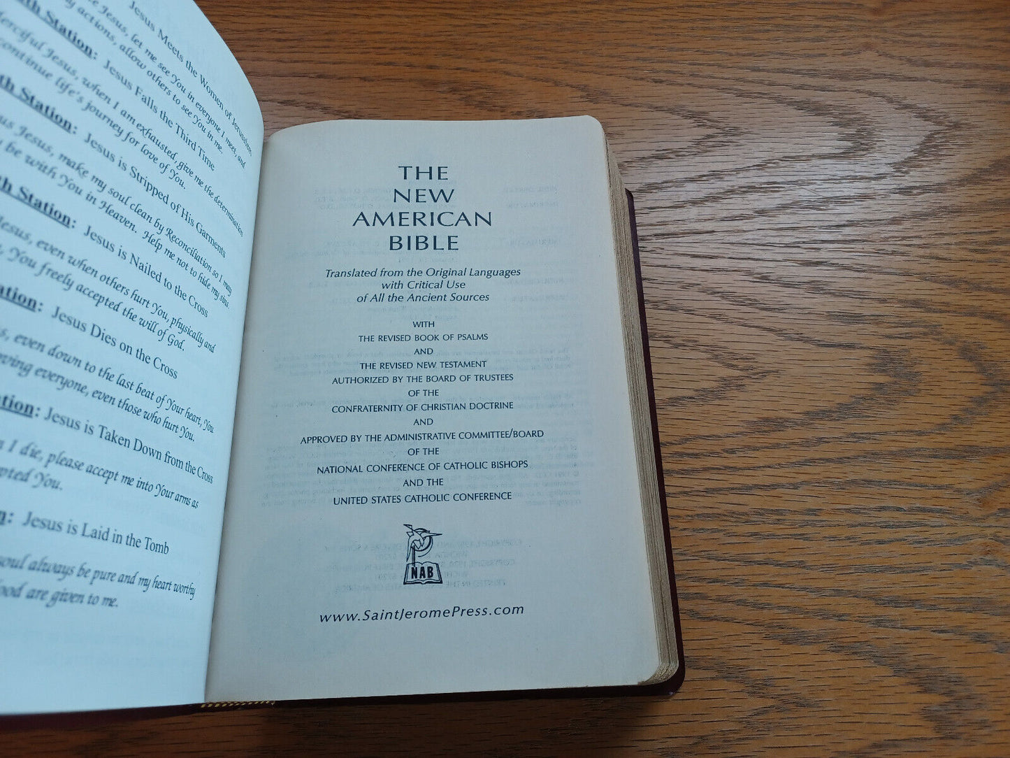 New American Bible Holy Bible Gift And Sacraments Edition 1991