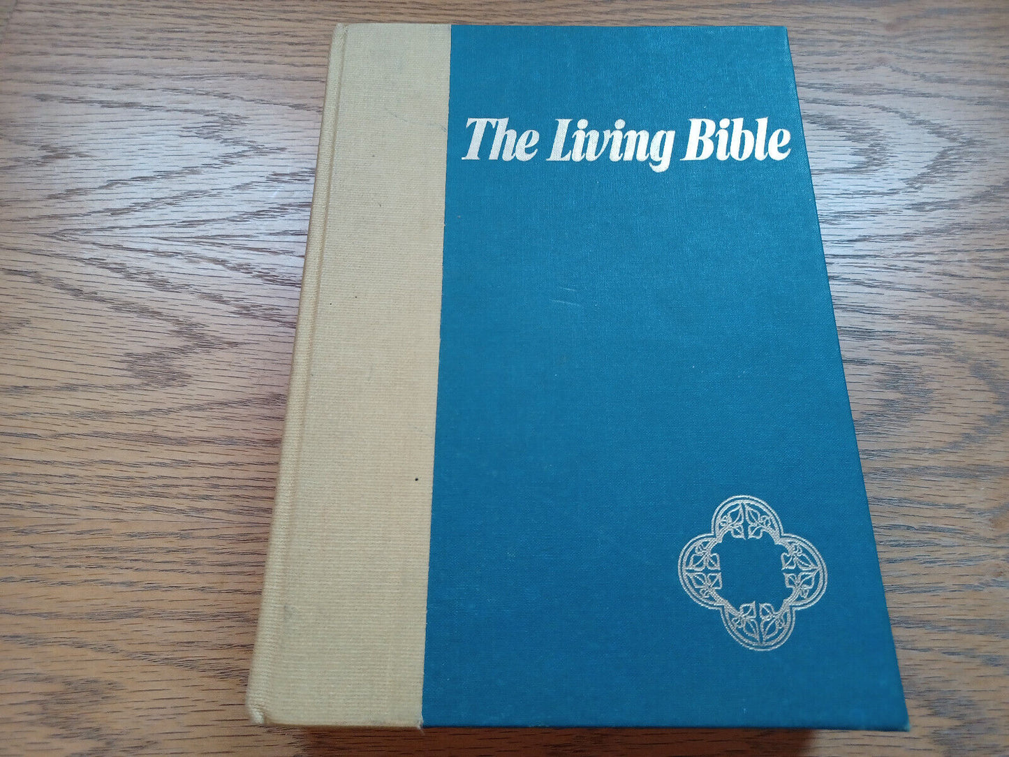 The Living Bible Holman Illustrated Edition Paraphrased 1973