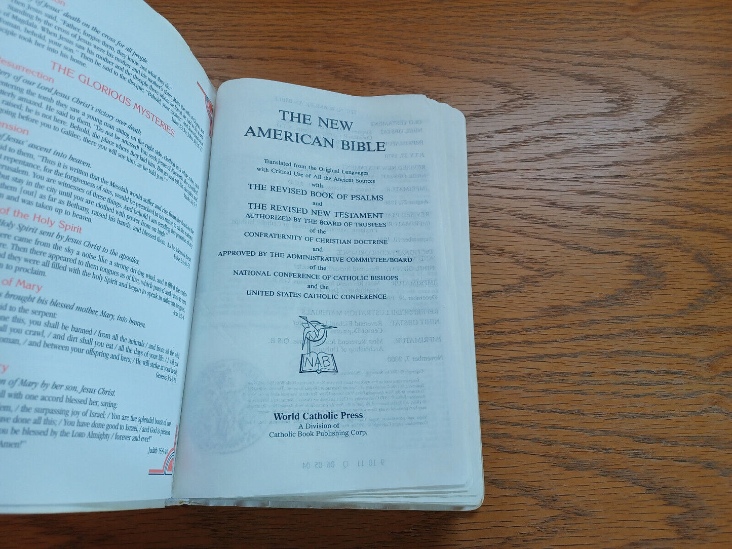 The New American Bible Holy Bible 2000 World Catholic Press