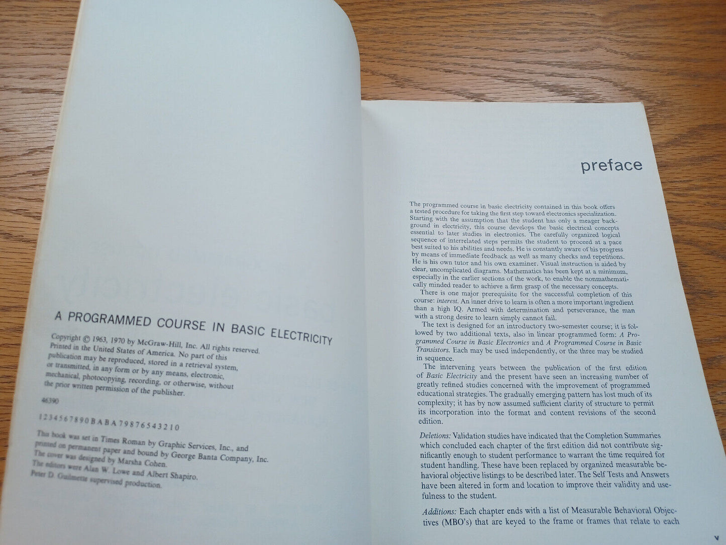 A Programmed Course In Basic Electricity New York Institute Tech Second Ed 1970
