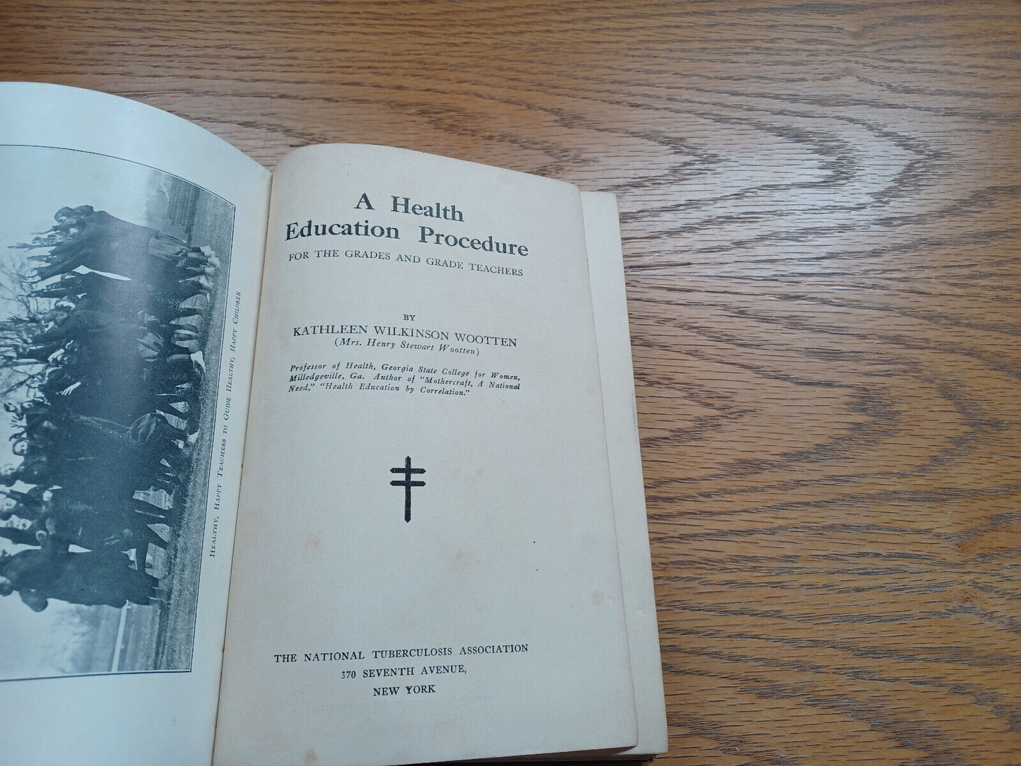 A Health Education Procedure For The Grades And Grade Teachers 1926