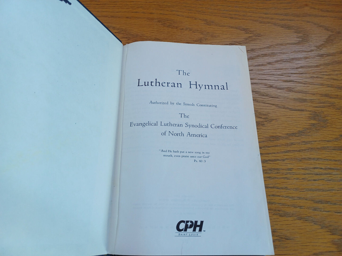 The Lutheran Hymnal Evangelical Lutheran Synodical Conference 1995 T