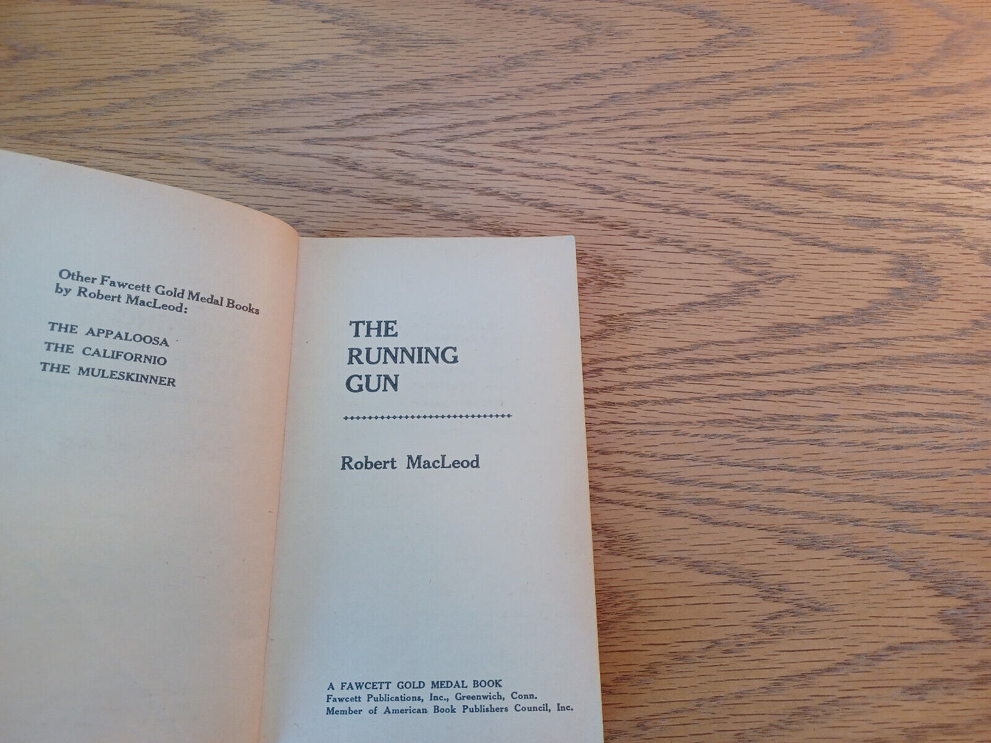 The Running Gun Robert MacLeod 1969 Paperback Fawcett