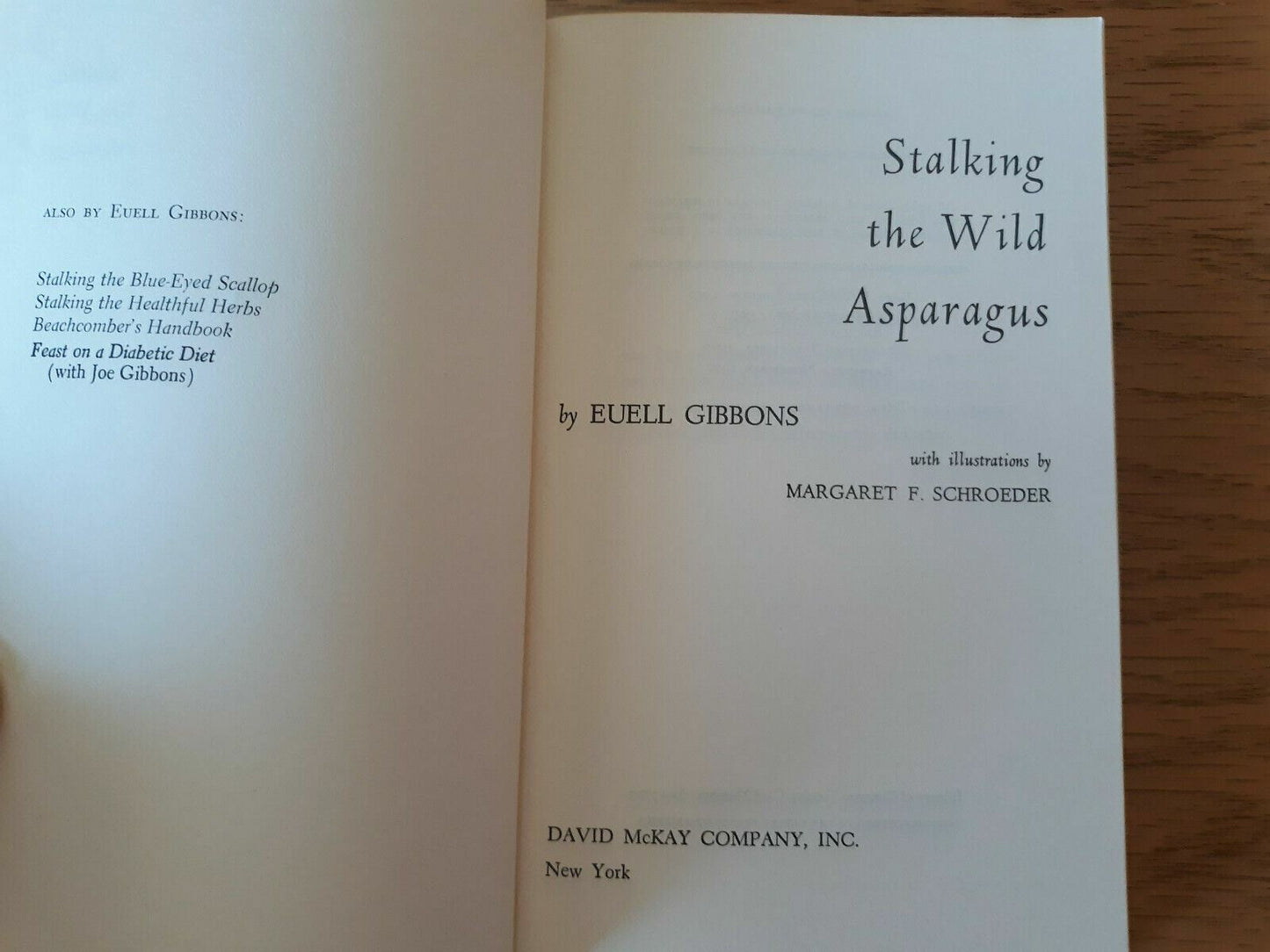 Stalking The Wild Asparagus Field Guide Edition Euell Gibbons 1970