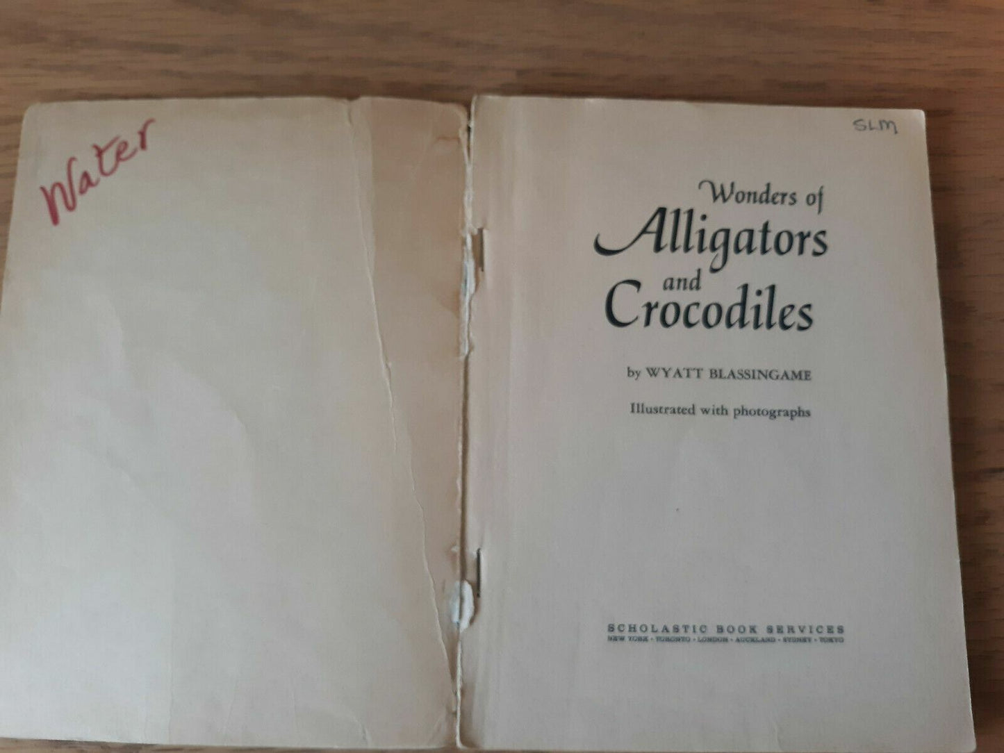 Wonders of Alligators and Crocodiles By Wyatt Blassingame 1974 Scholastic