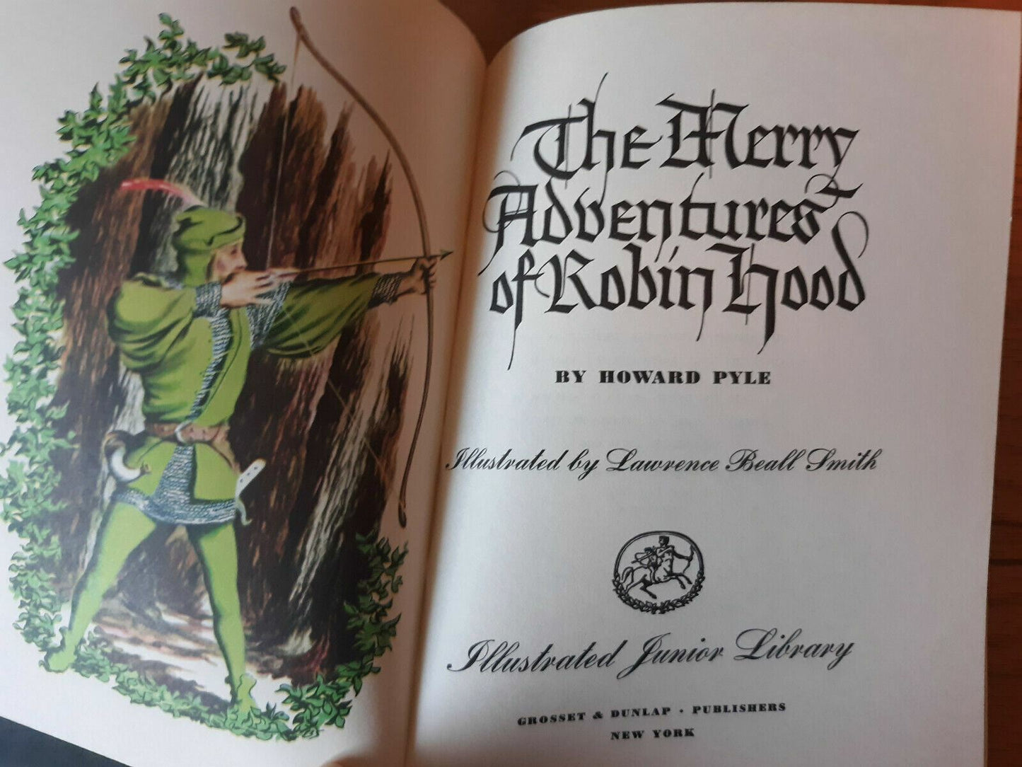 The Merry Adventures of Robin hood by Howard Pyle Illustrated Junior Library