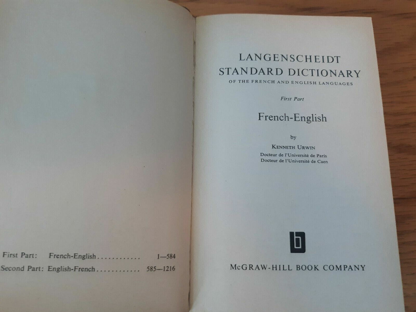 LANGENSCHEIDT'S STANDARD FRENCH DICTIONARY: French-English 1969