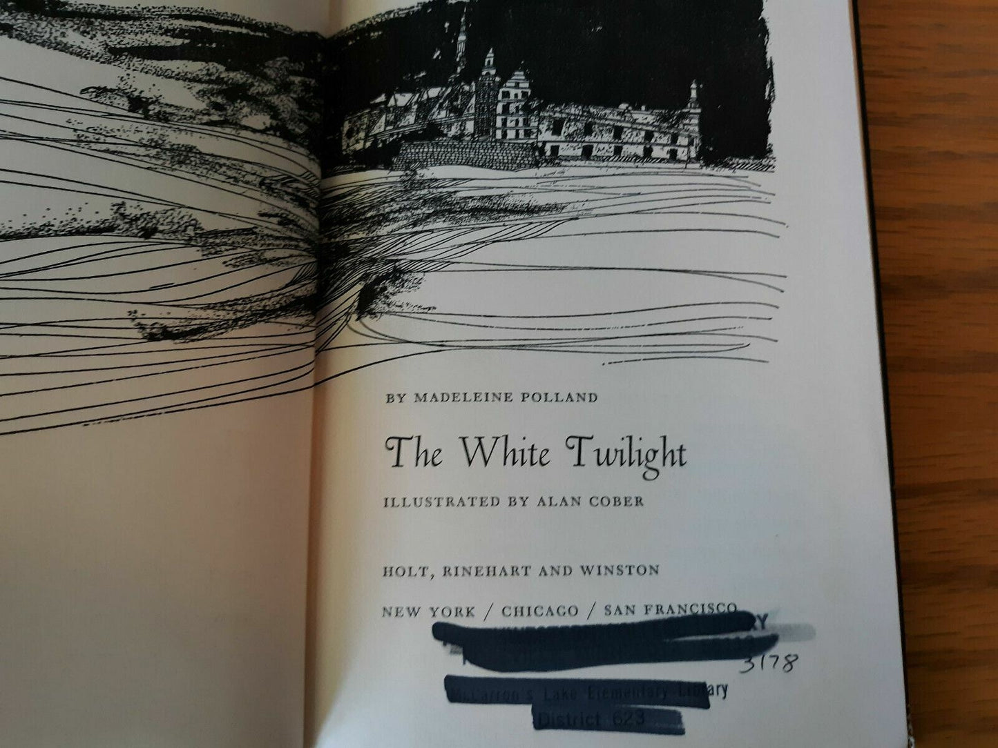 The White Twilight - Madeleine Polland 1966 Holt Library Edition