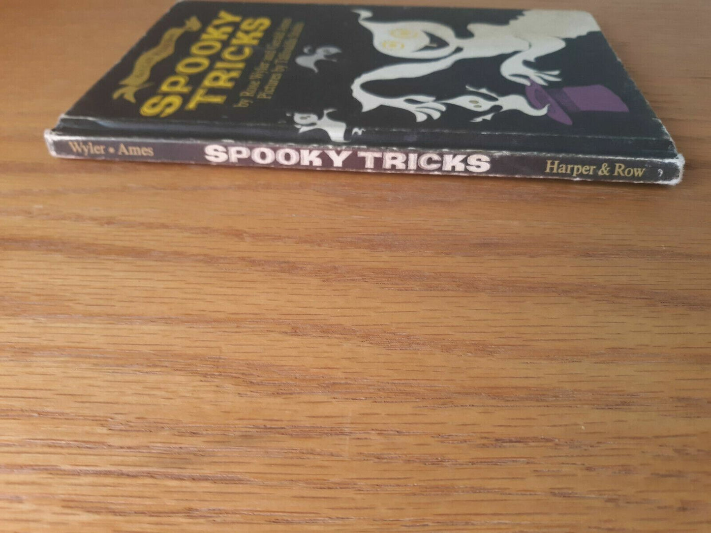 Vintage Book SPOOKY TRICKS Wyler /Ames Childs Book 1968 Hard Bound