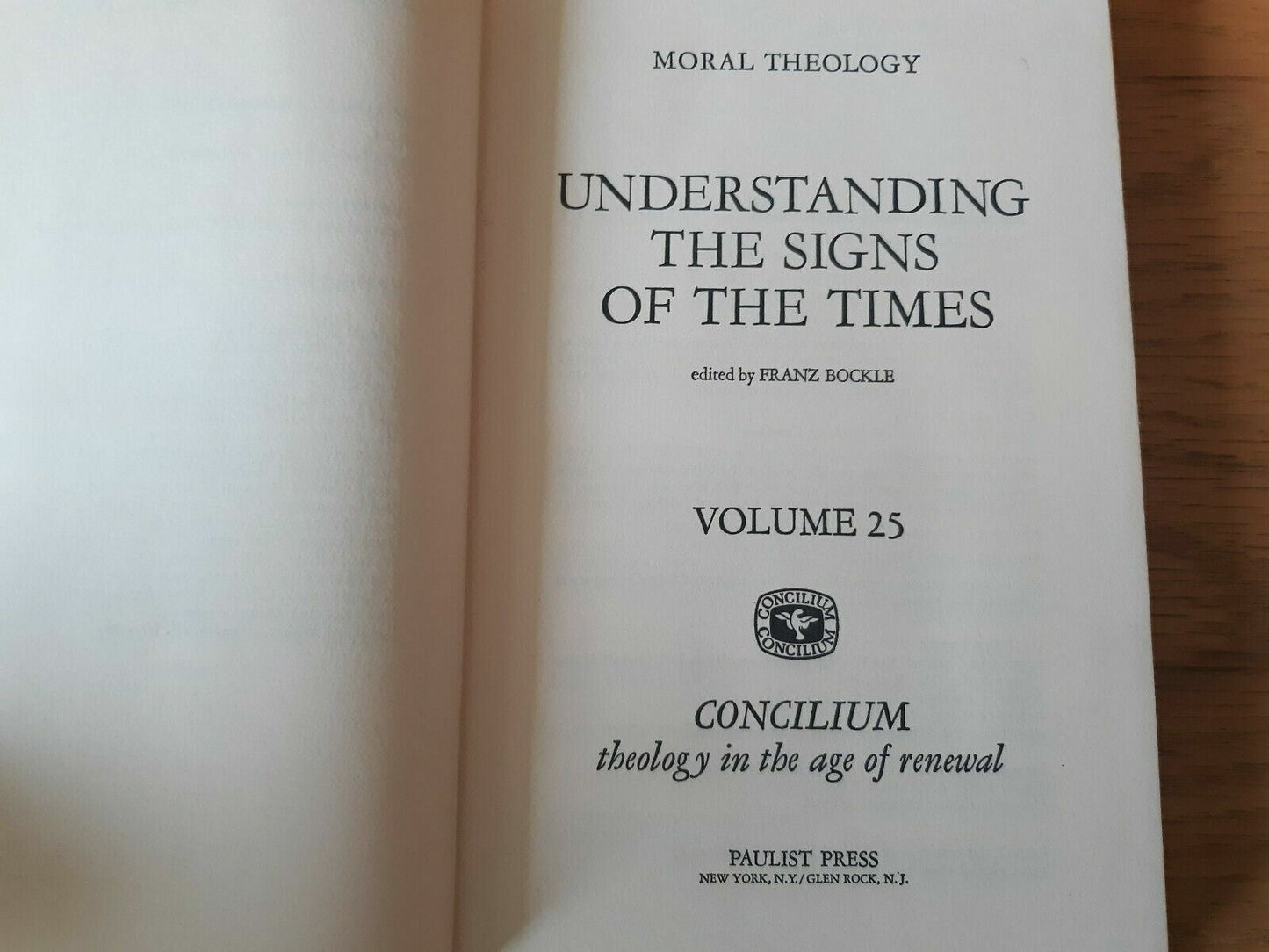 Understanding the Signs of the Times Volume 25 Concilium Theology 1967 HC/DJ