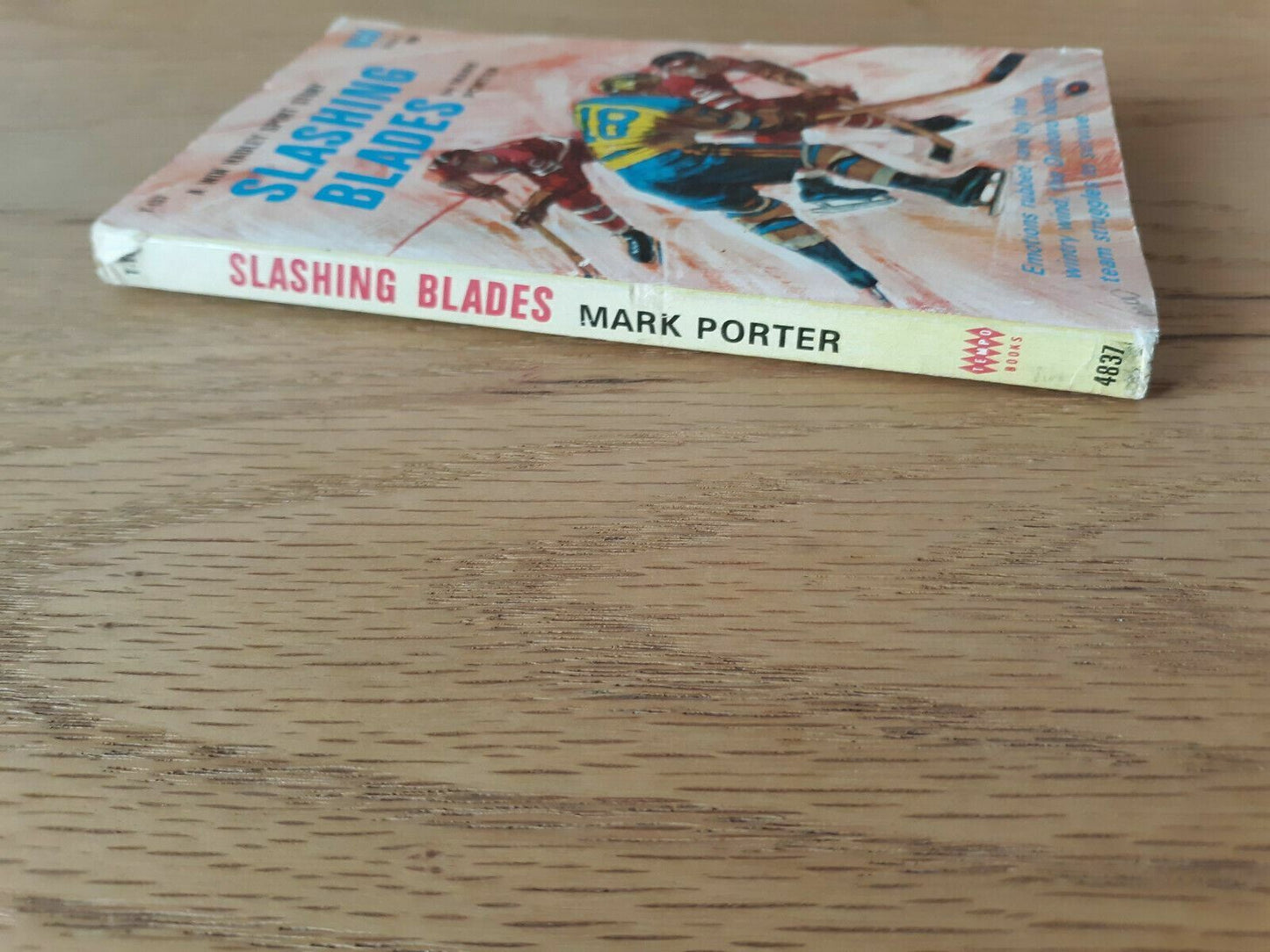 Slashing Blades by Mark Porter, 1st Print Paperback Grosset & Dunlap