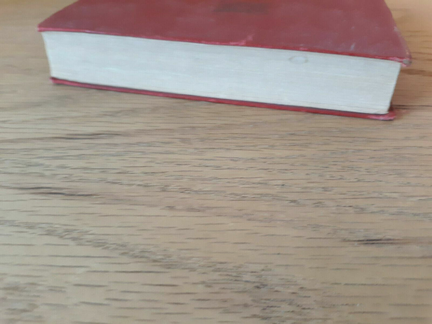 A Tale of Two Cities Charles Dickens - Macmillan Company - 1938