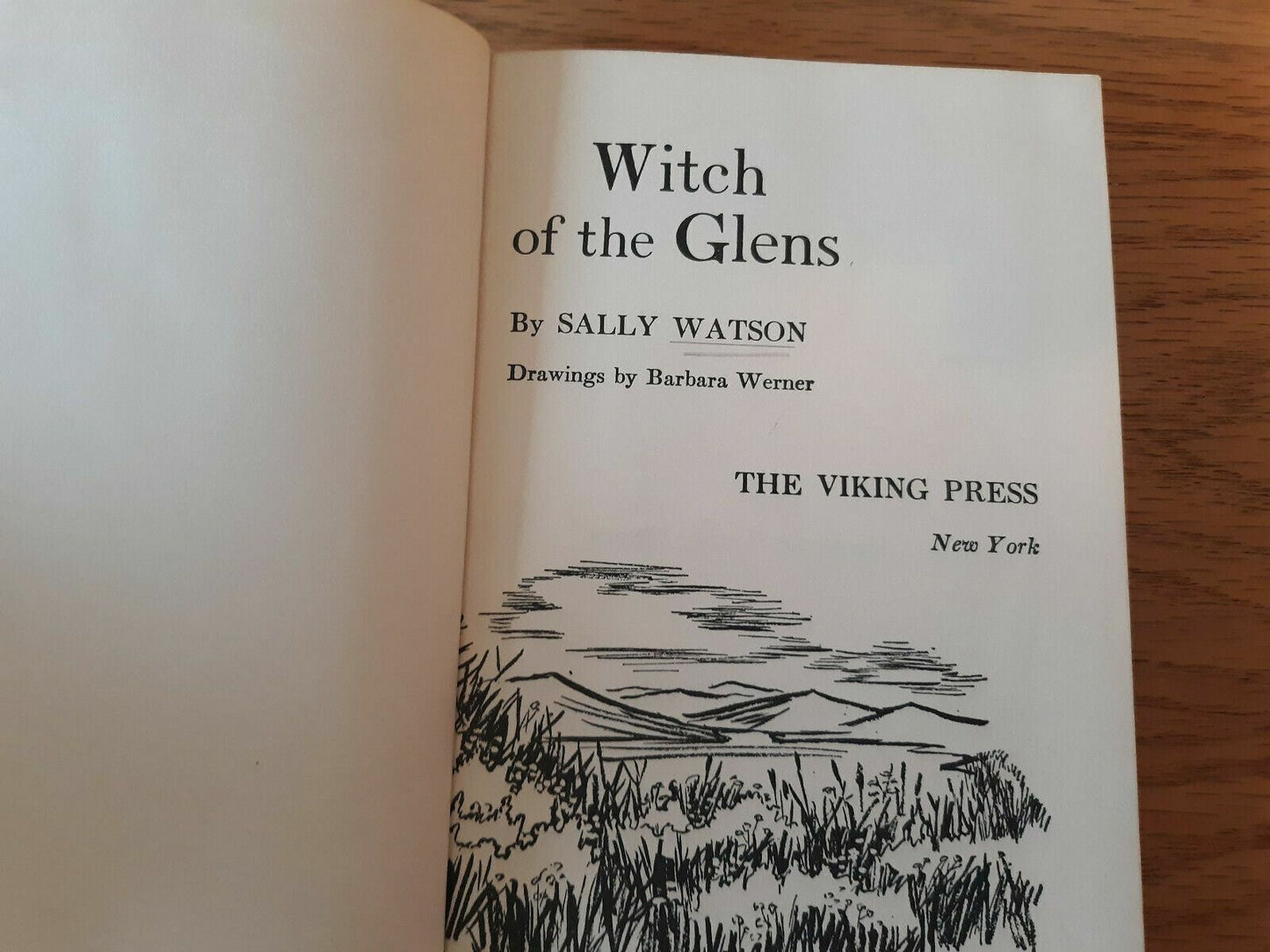 Witch of the Glens by Sally Watson 1963 2nd Printing Hardcover