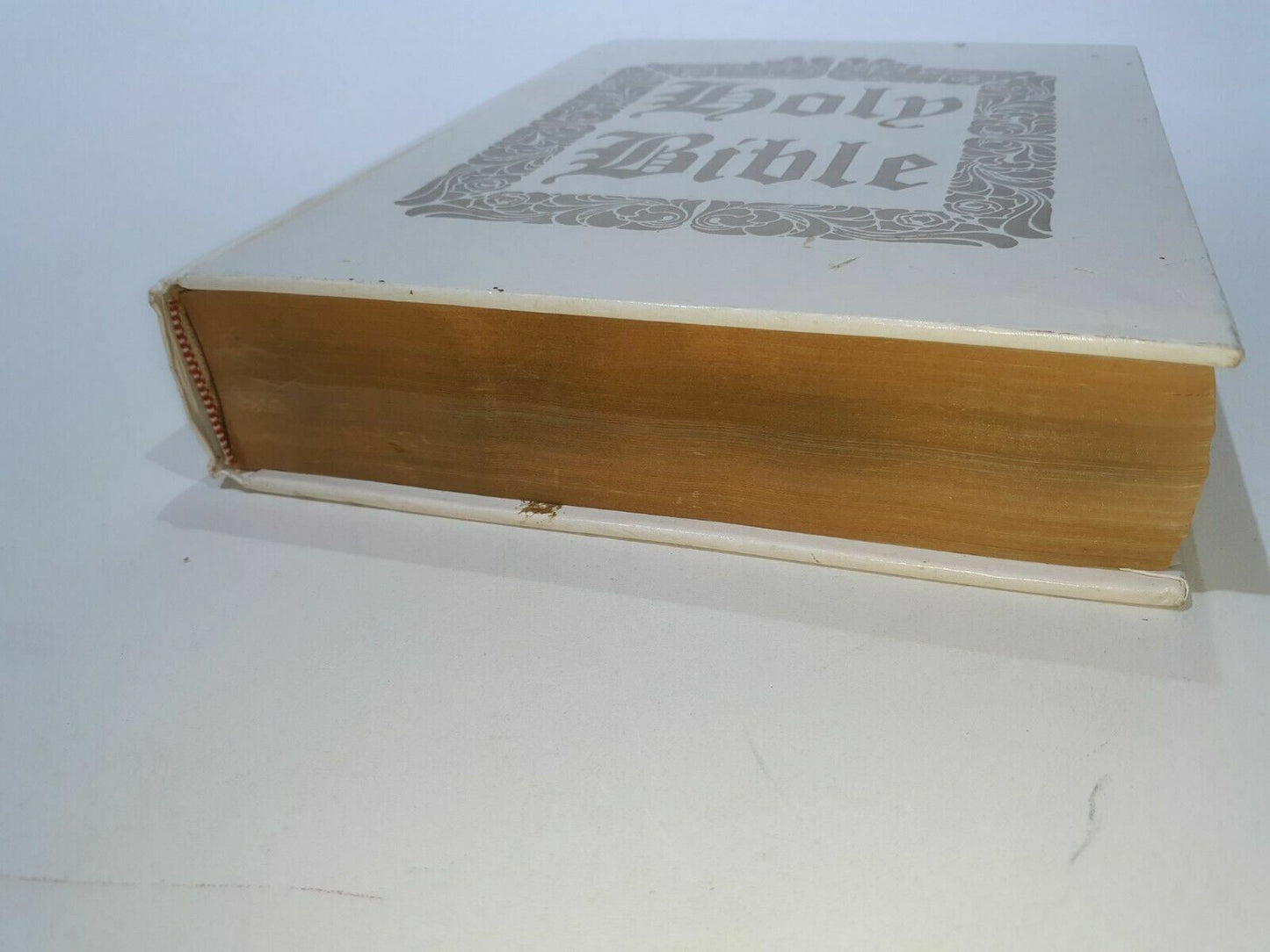 The Holy Bible King James Version Kedeka Publishers 1976