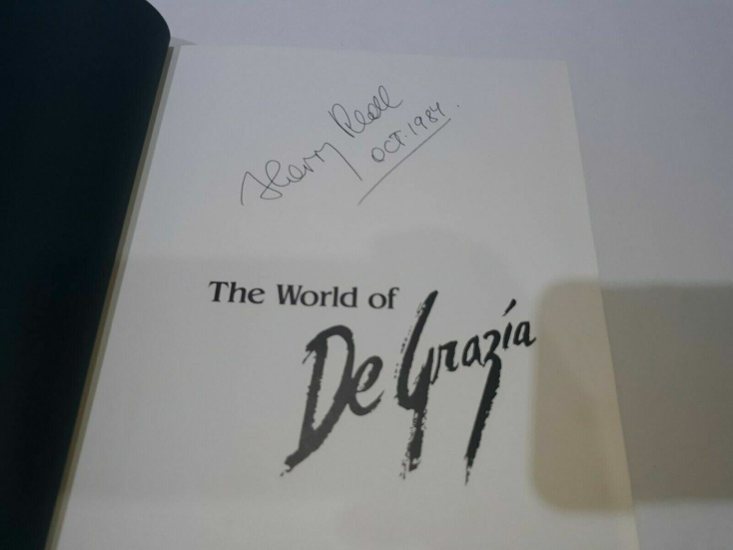 The World of De Grazia by Harry Redl 1981 Hardcover w/ Dust Jacket Signed