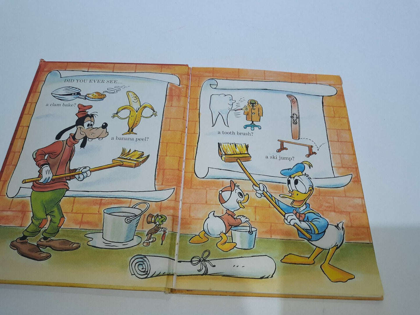 Vintage 1973 Mickey Mouse's JOKE BOOK Wonderful World of Reading