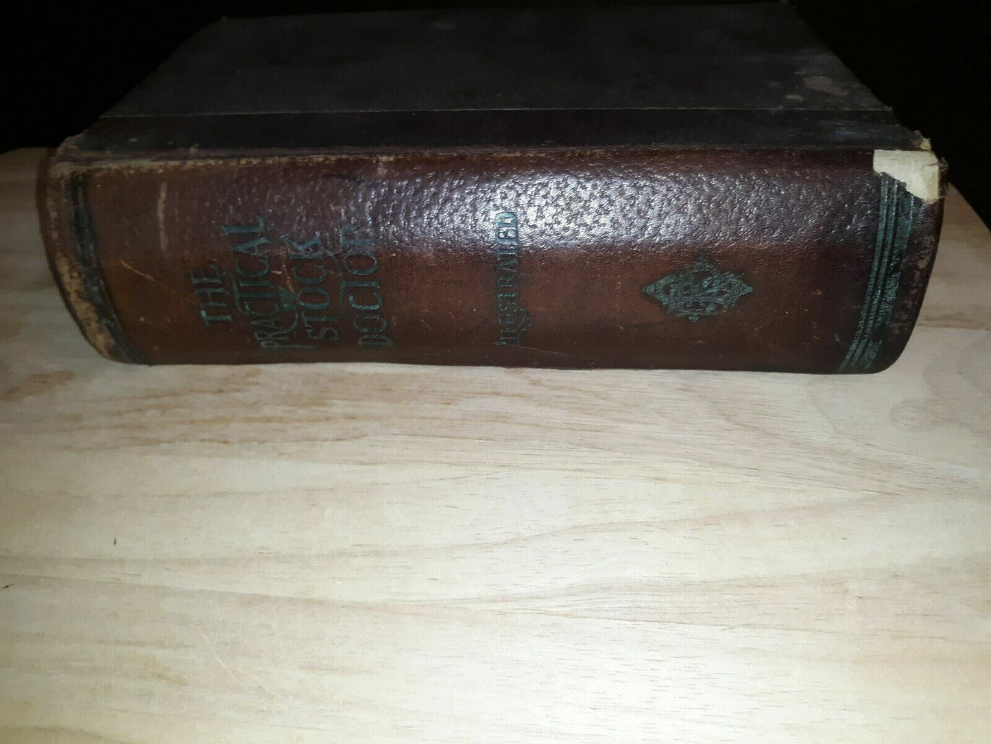 THE PRACTICAL STOCK DOCTOR Compiled from the Most Successful Veterinarians 1908