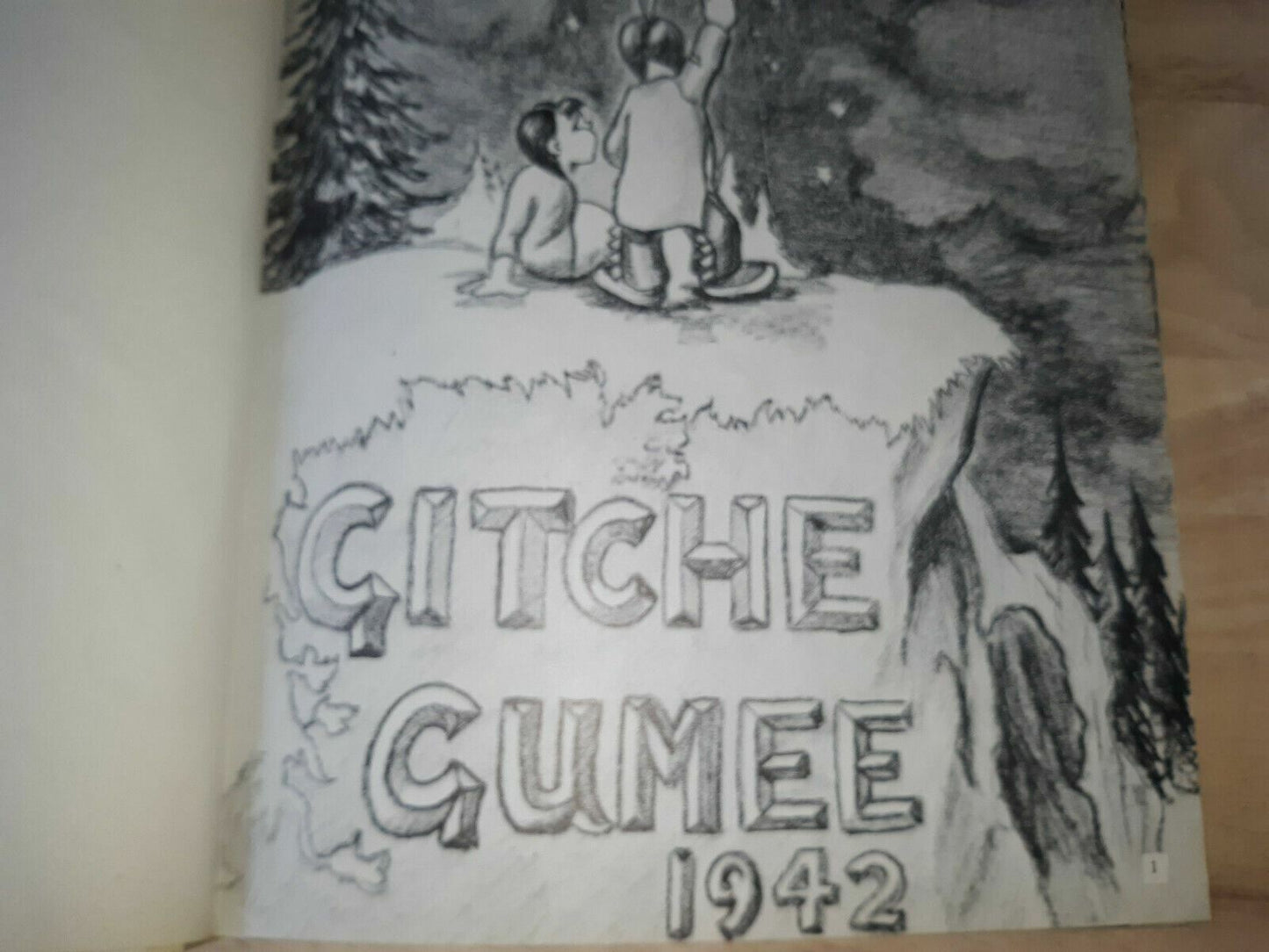 University of Wisconsin Superior - Gitche Gumee Yearbook 1942