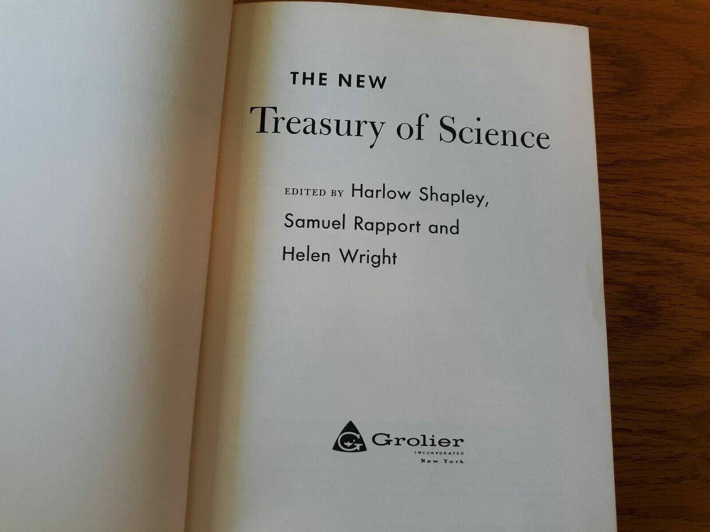 The New Treasury Of Science Harlow Shapley Grolier Hardcover 1965