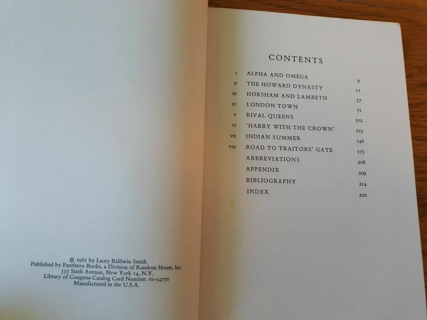 A Tudor Tragedy Lacey Baldwin Smith 1961 Life And Times Of Catherine Howard