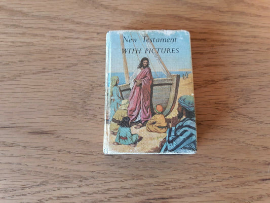 New Testament with Pictures Cambridge Small