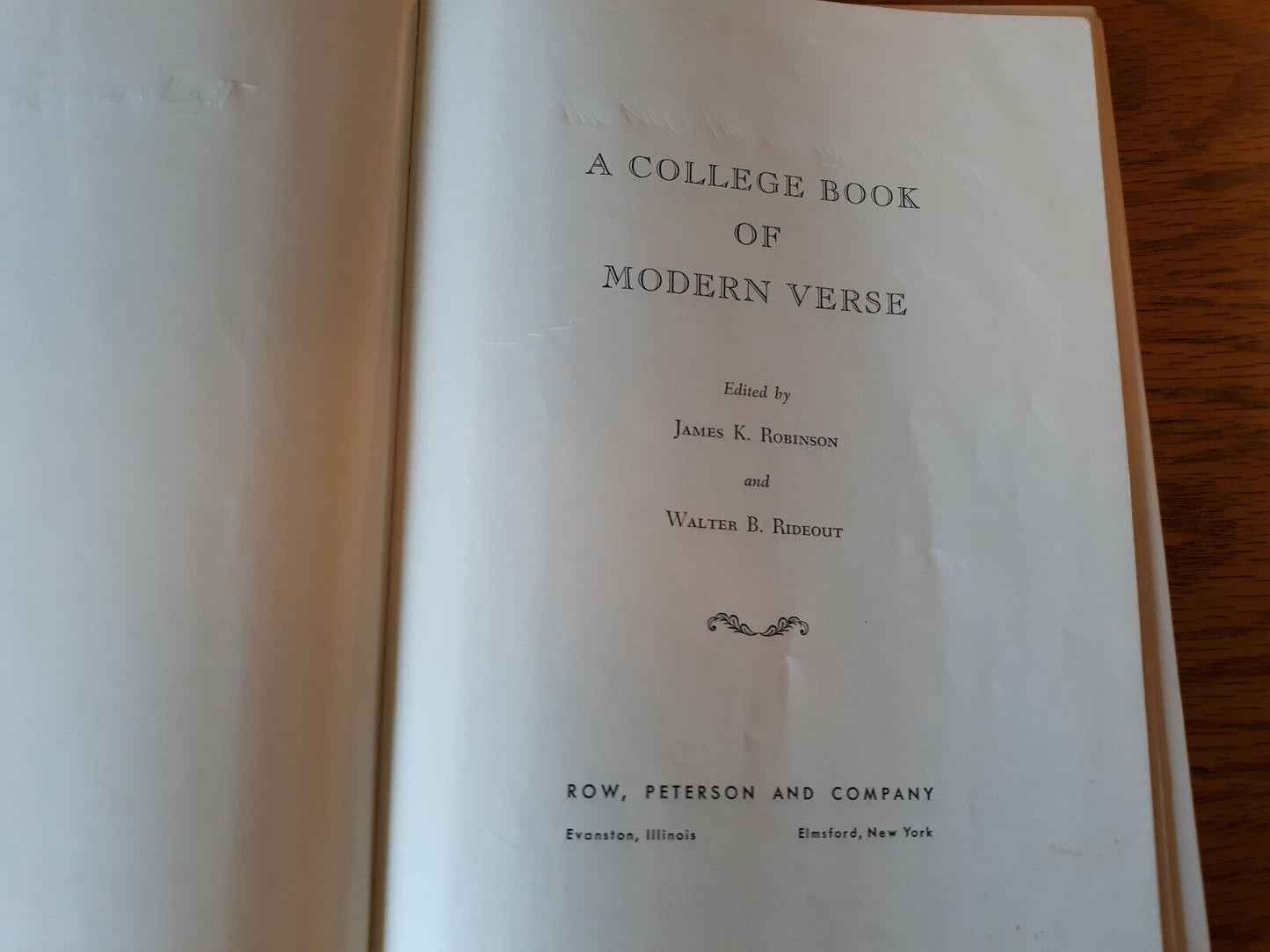 A College Book Of Modern Verse 1960 James K Robinson Hardcover Row, Peterson