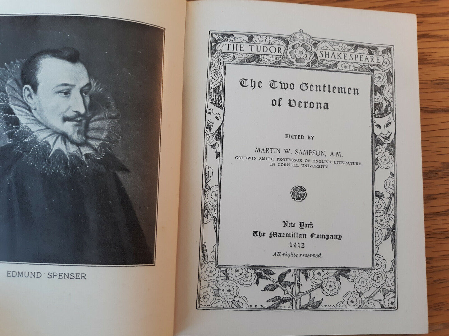 The Tudor Shakespeare The Two Gentlemen Of Verona Hardcover Macmillan