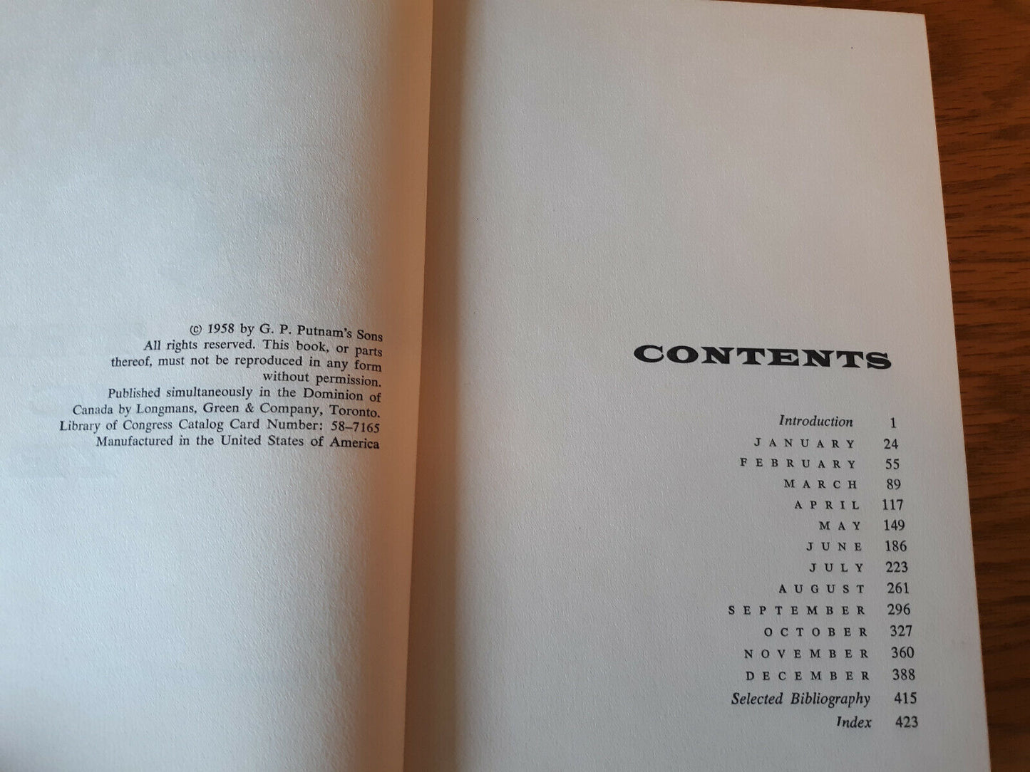 The Arctic Year by Peter Freuchen and Finn Salomonsen (1958, Hardcover)