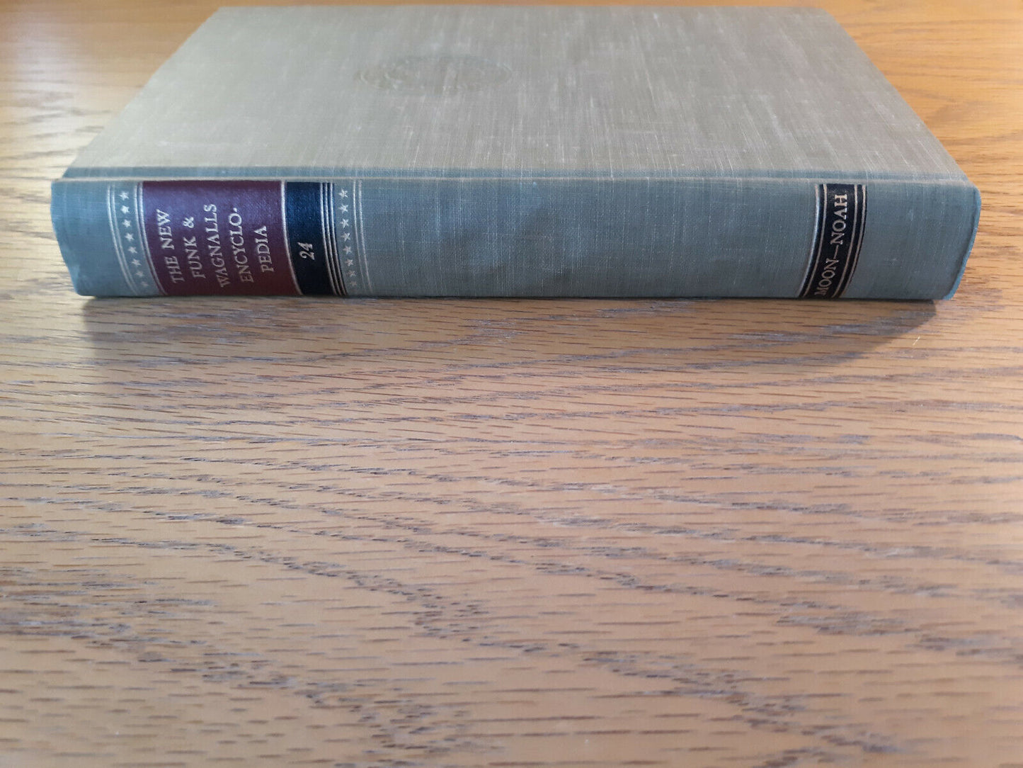 The New Funk & Wagnalls Encyclopedia 1952 Unicorn Pub Hardcover Volume 24