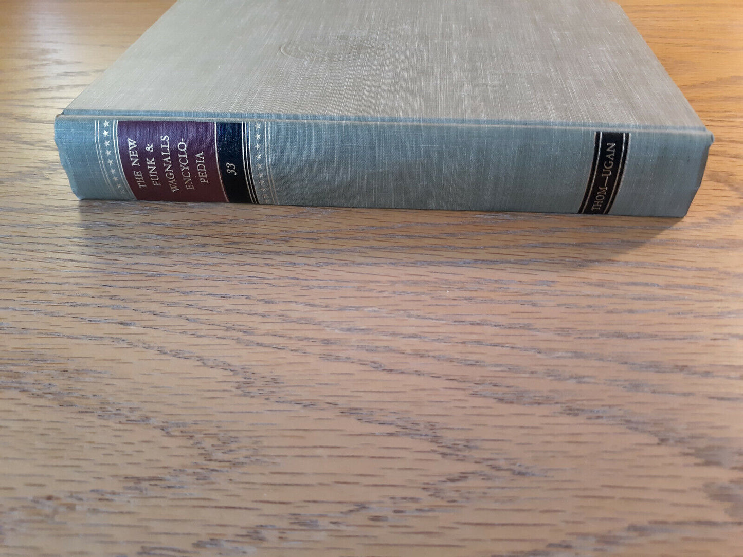 The New Funk & Wagnalls Encyclopedia 1954 Unicorn Pub Hardcover Volume 33