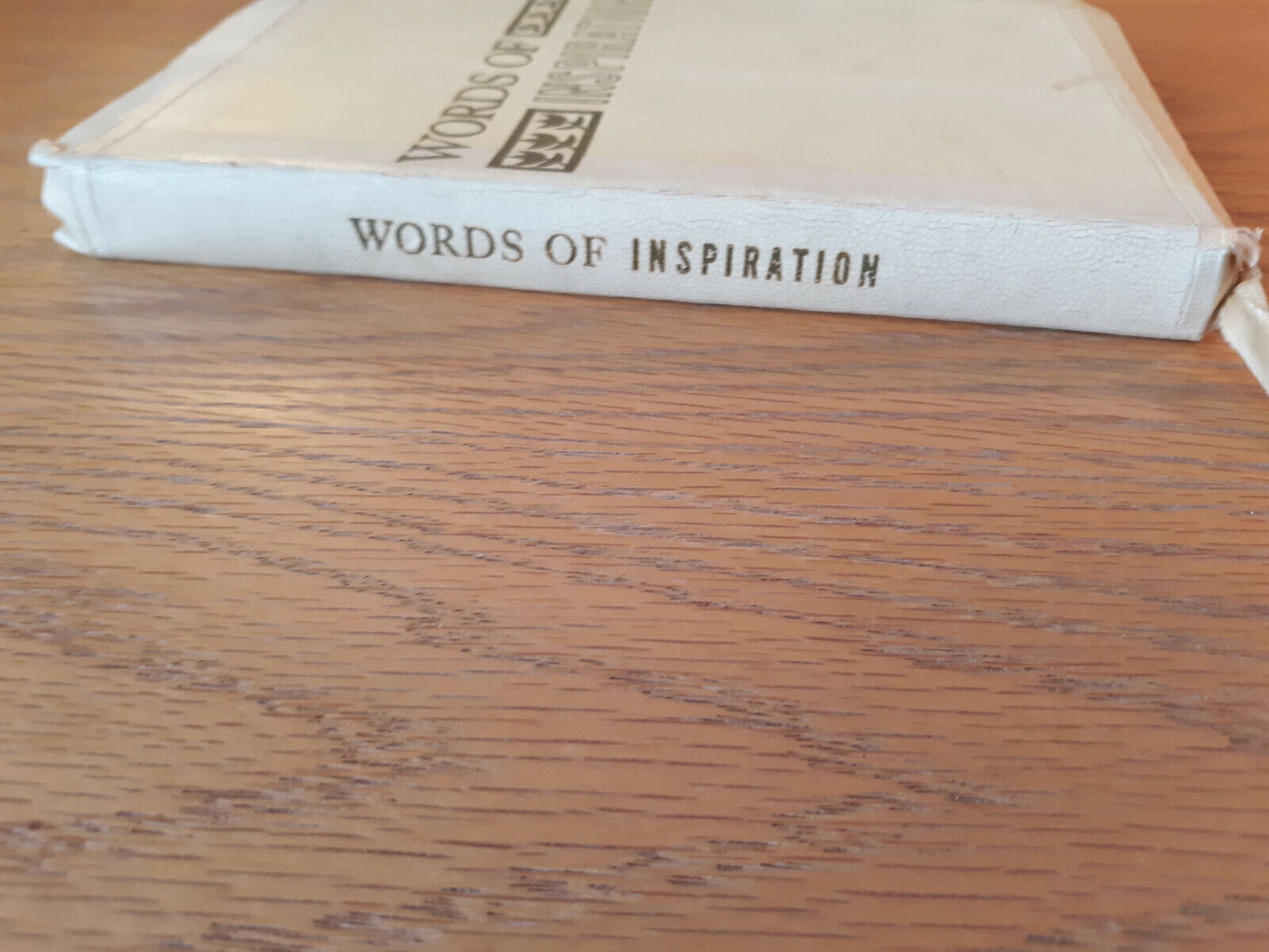 Words Of Inspiration 1963 Writings From The Past To Brighten The Present Leather