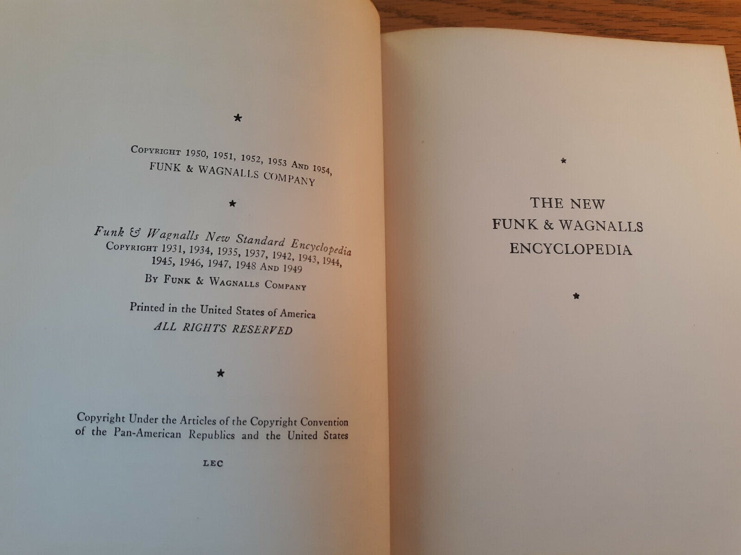 The New Funk & Wagnalls Encyclopedia 1954 Unicorn Pub Hardcover Volume 35