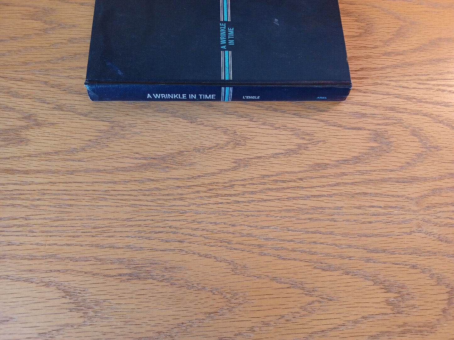 A Wrinkle In Time Madeleine L'engle 1963 Newbery Award Hardcover Farrar Straus A