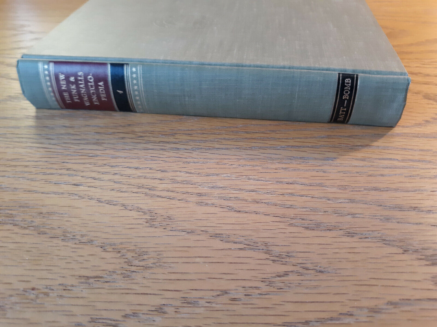 The New Funk & Wagnalls Encyclopedia 1952 Unicorn Pub Hardcover Volume 4