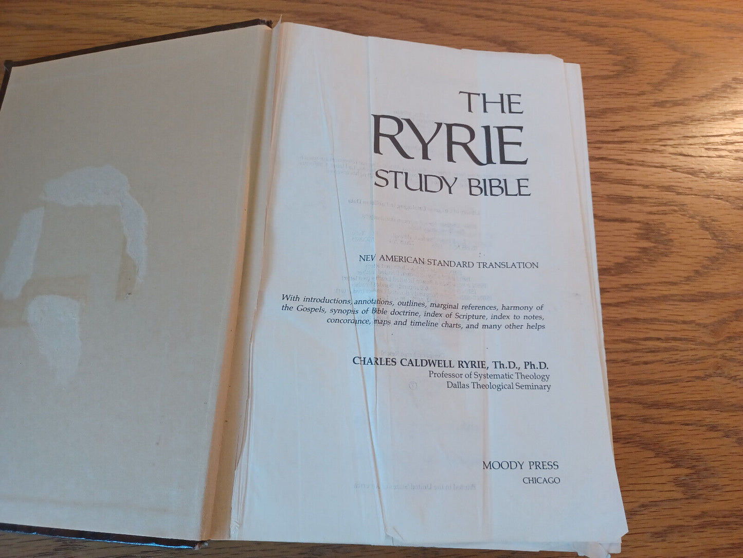 The Ryrie Study Bible New American Standard Translation 1978 Moody Press Hardcov