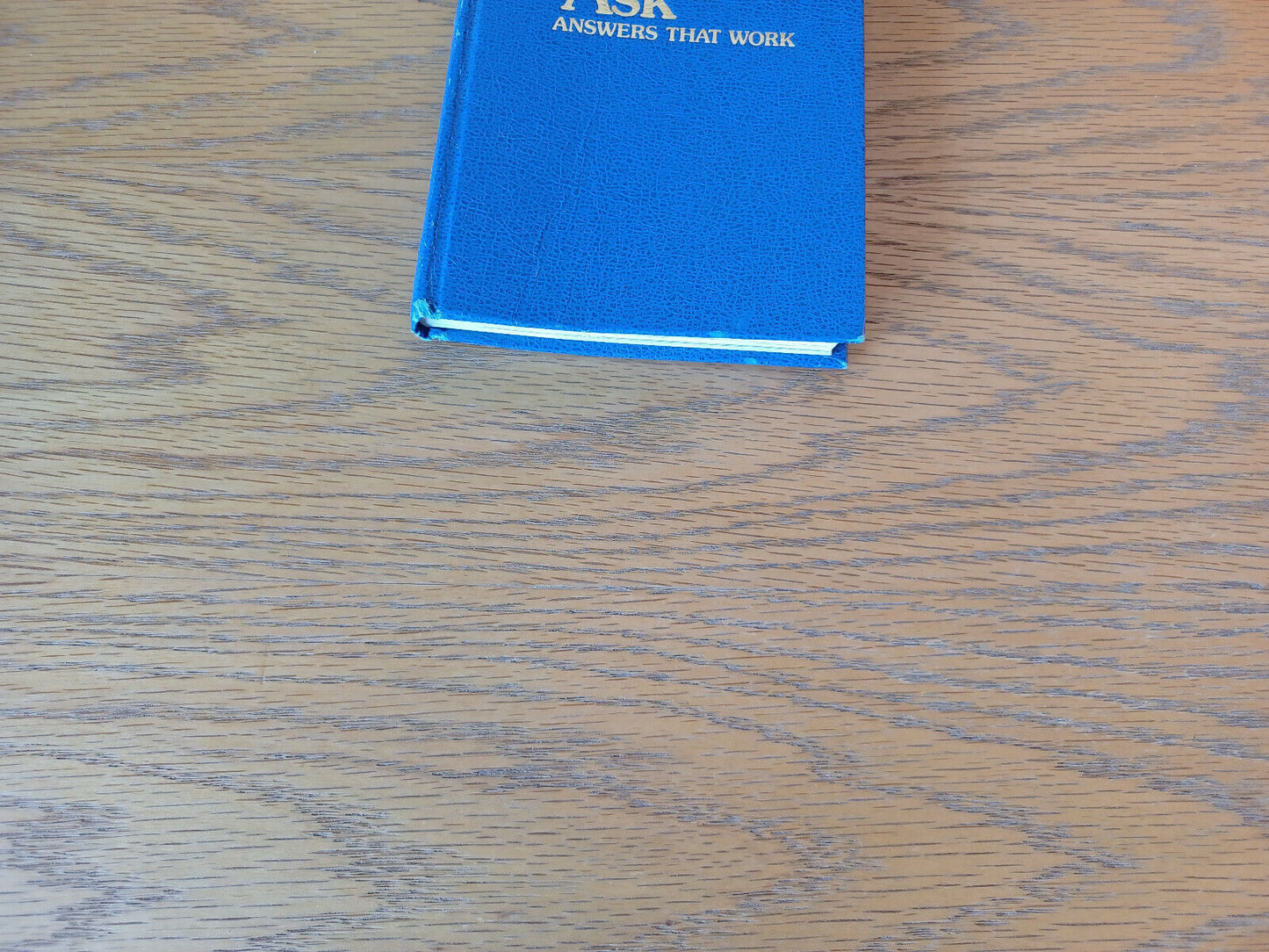Questions Young People Ask Answers That Work 1989 Hardcover Watchtower Bible And