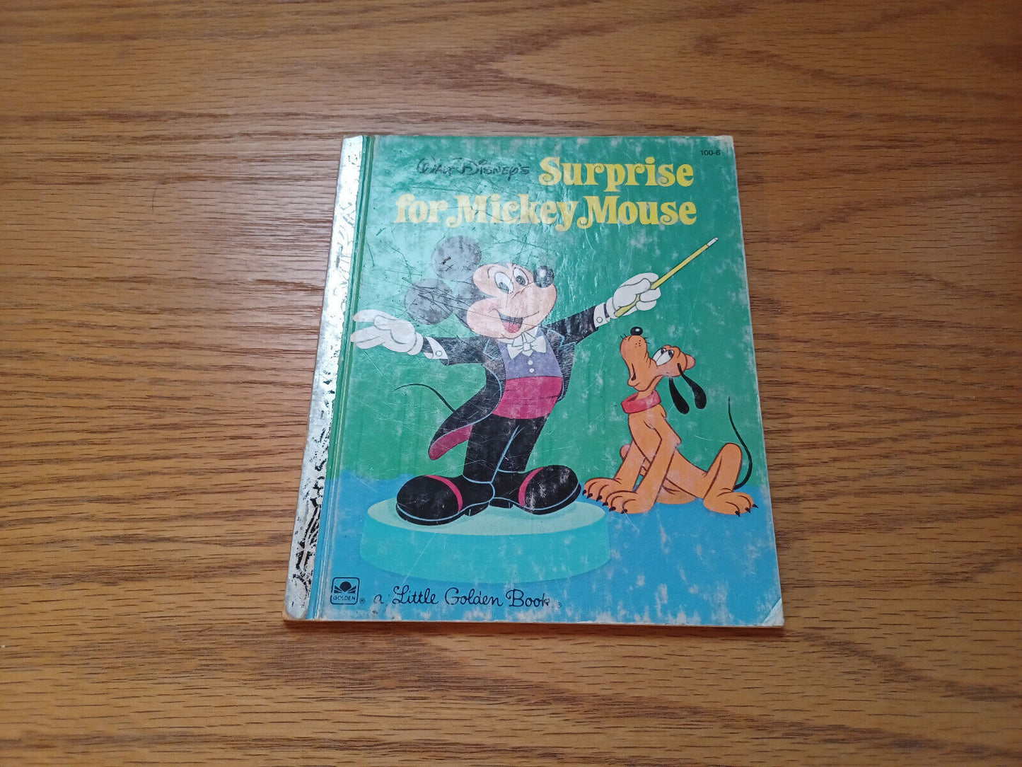 Walt Disney's Surprise For Mickey Mouse 1972 Golden Book