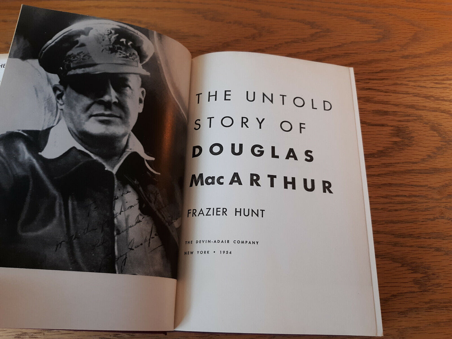 The Untold Story Of Douglas MacArthur Frazier Hunt 1954 Hardcover Dust Jacket